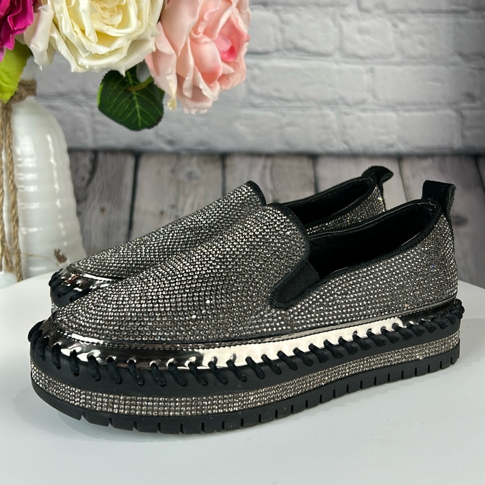MUGUAN COMPANY - 1997 Black Silver Jeweled Slip On Flats
